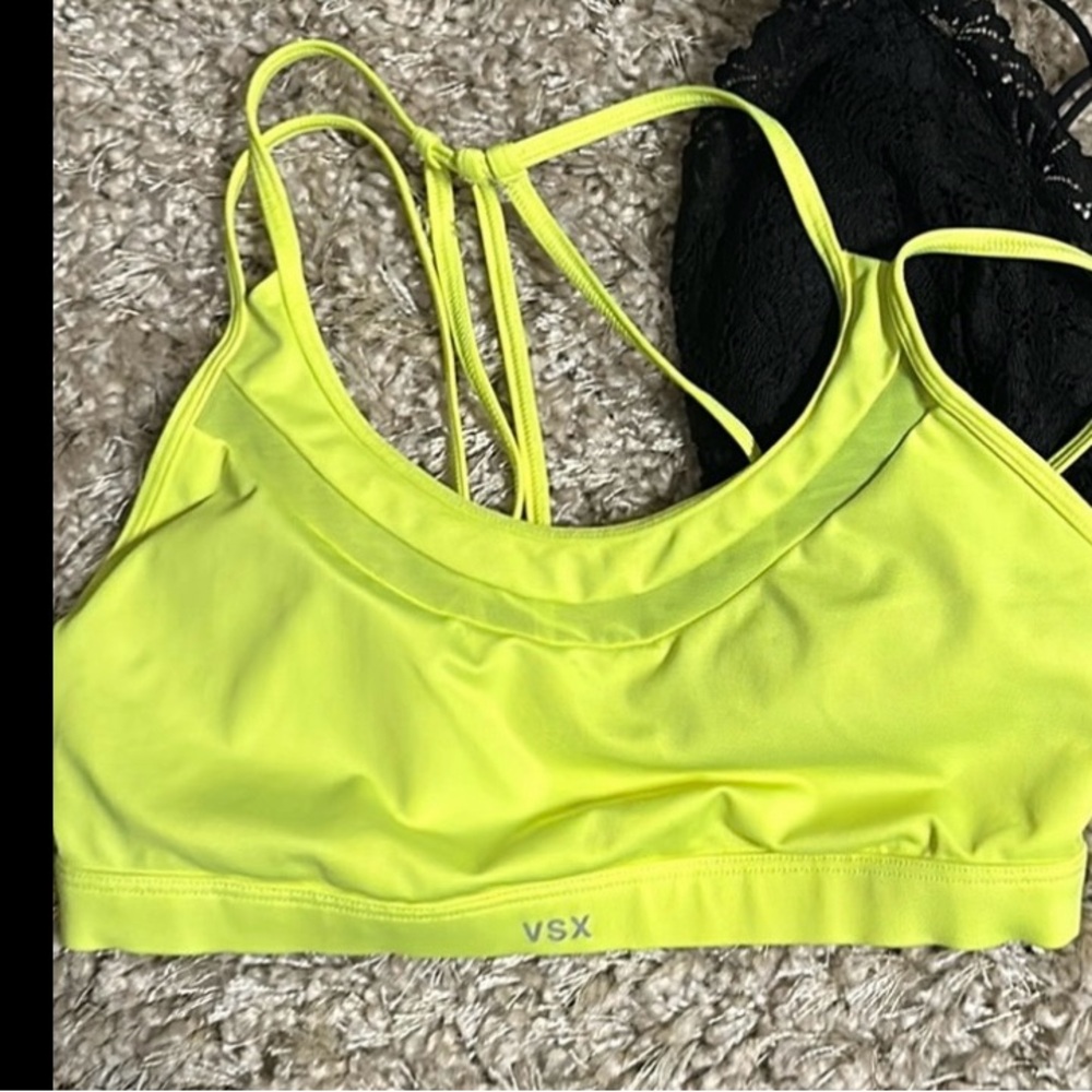 Victoria’s Secret bra Size M